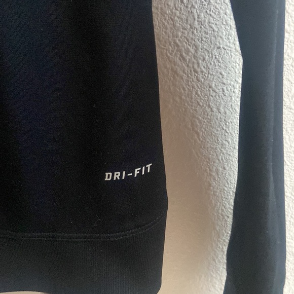 Nike Dry Fit Jacket - Picture 4 of 4